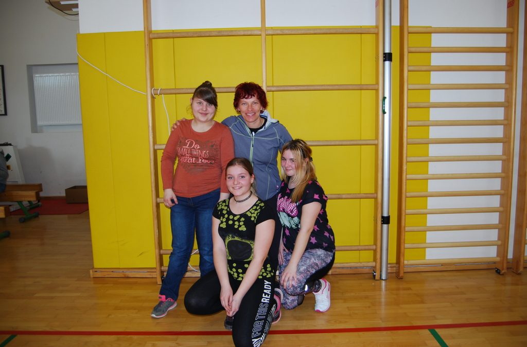 Naše učenke so postale državne prvakinje v badmintonu
